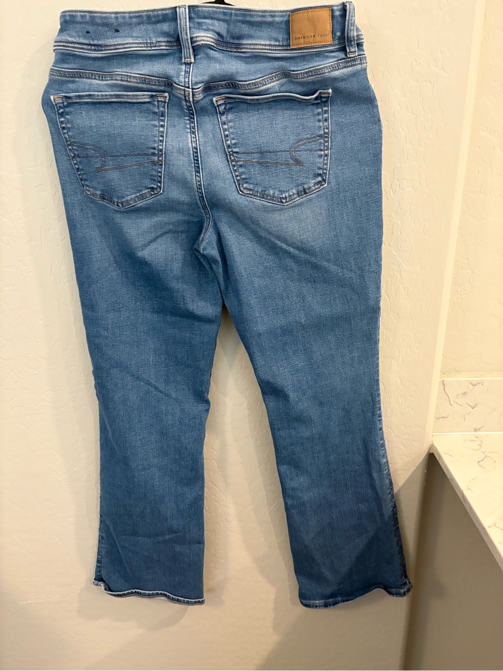 American Eagle Outfitters Light Blue Bootcut Jeans excellent condition - Picture 3 of 3